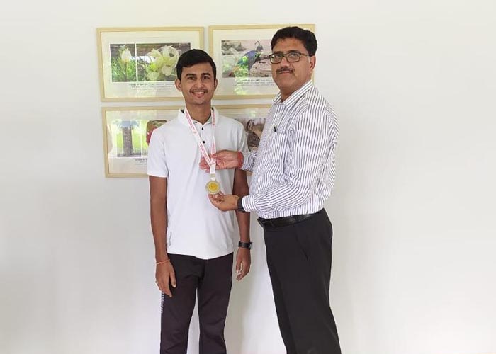 AWARDS GALORE FOR HSYS STUDENTS