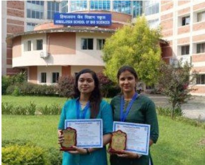 Anjali Uniyal (Right), Sweta Upadhyay (Left)
