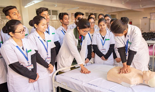 Nurse Practitioner in Critical Care  PG Residency